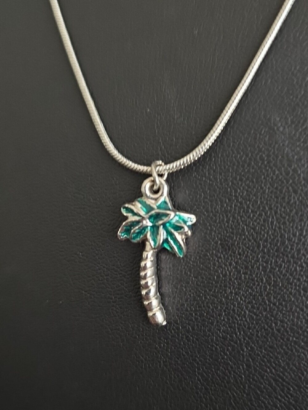 Palm Tree Pendant Necklace - Green and Silver - Picture 3 of 7